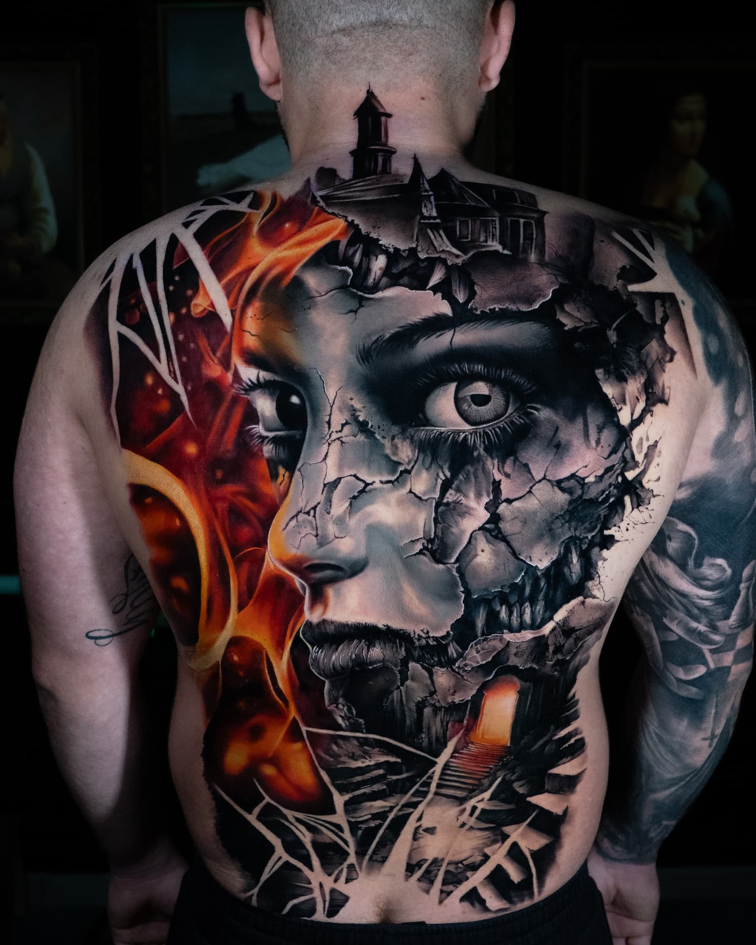 Tatuaż — Horror twarz kobiety