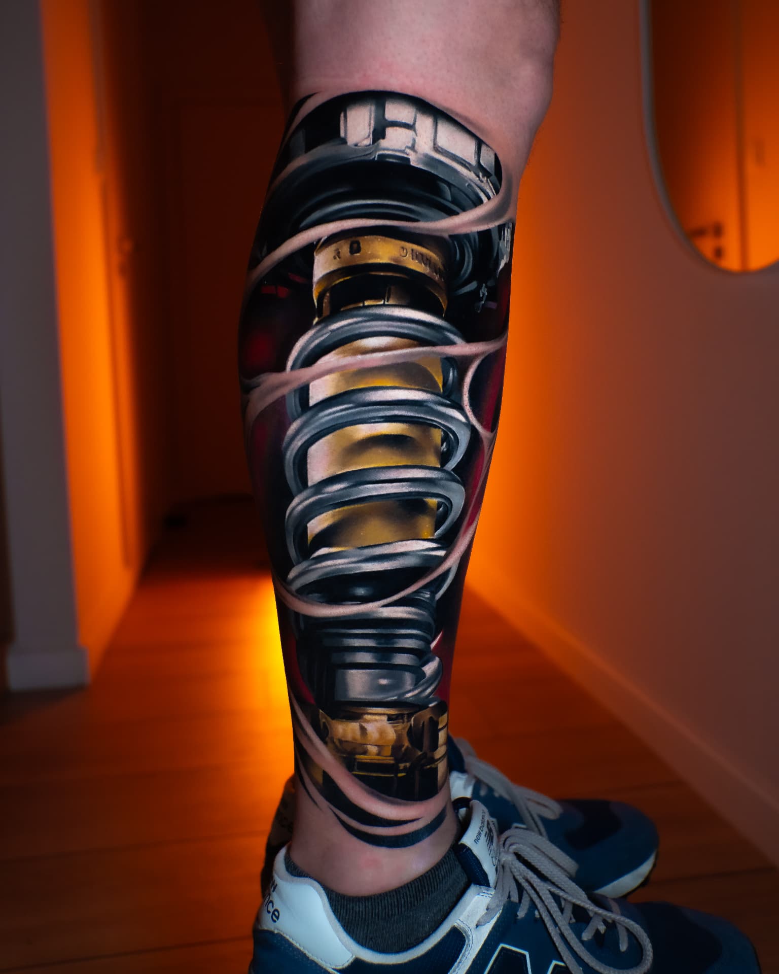 Tatuaż — Biomechaniczny amortyzator
